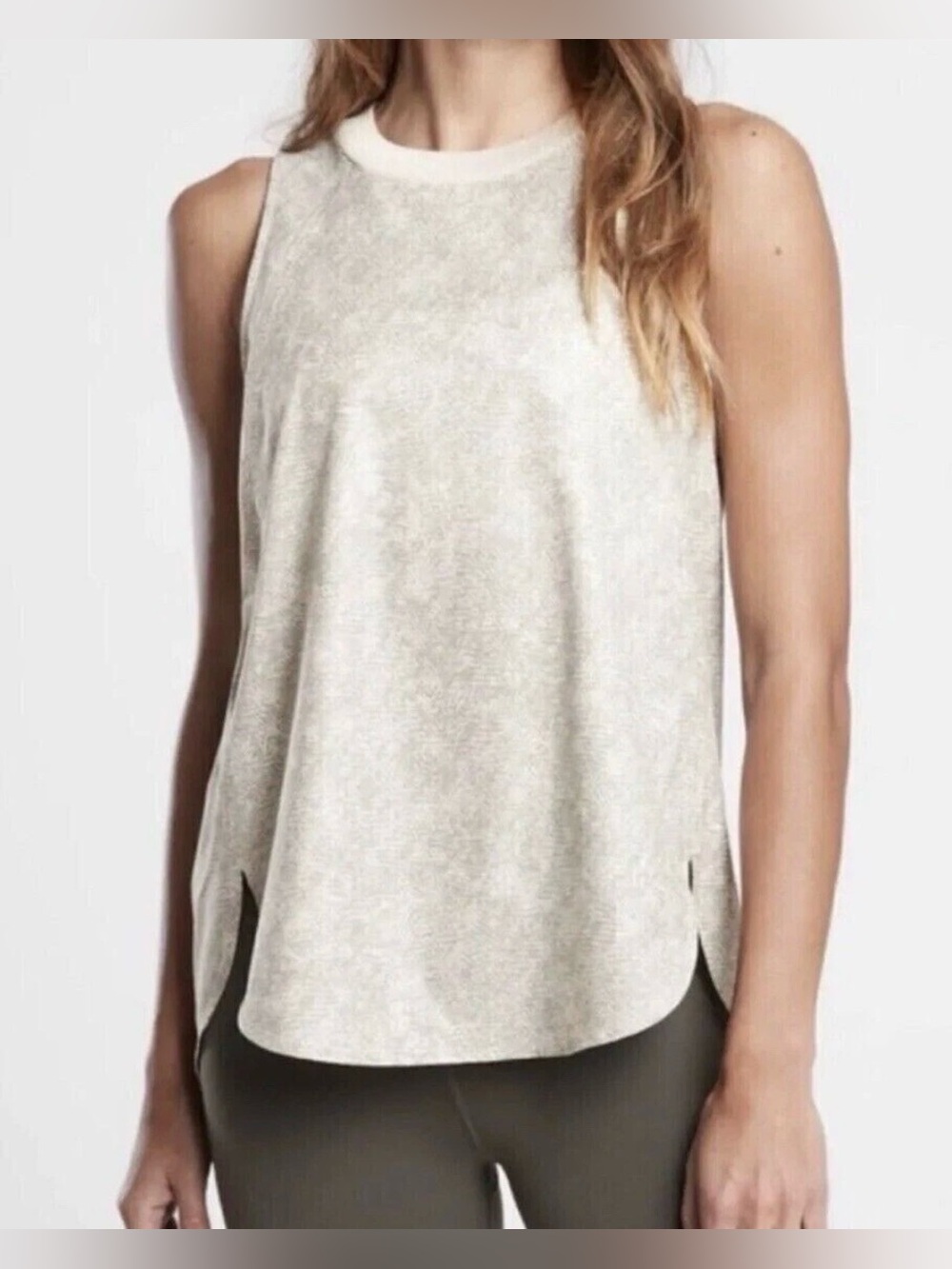 Athleta Zephyr Tank Womens S Cream Olive Featherweight Silky Droptail Tulip Hem